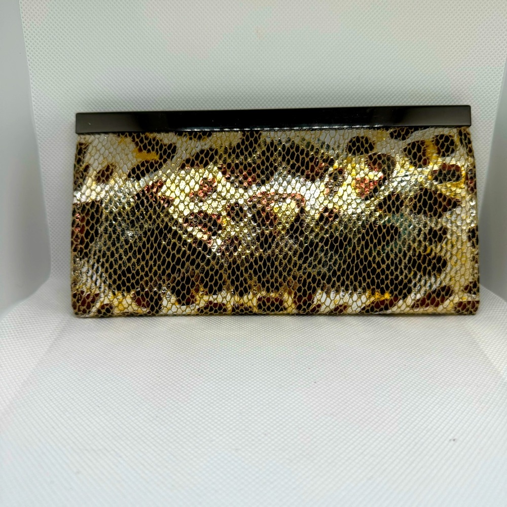 Cach'e Animal Print Faux Leather Snap Lock Clutch Wallet 7.5 x 4 NWOT